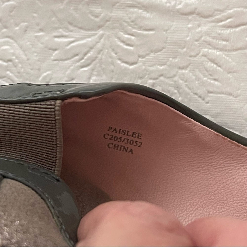 Taryn Rose Paislee Sneaker Wedge - Picture 10 of 12
